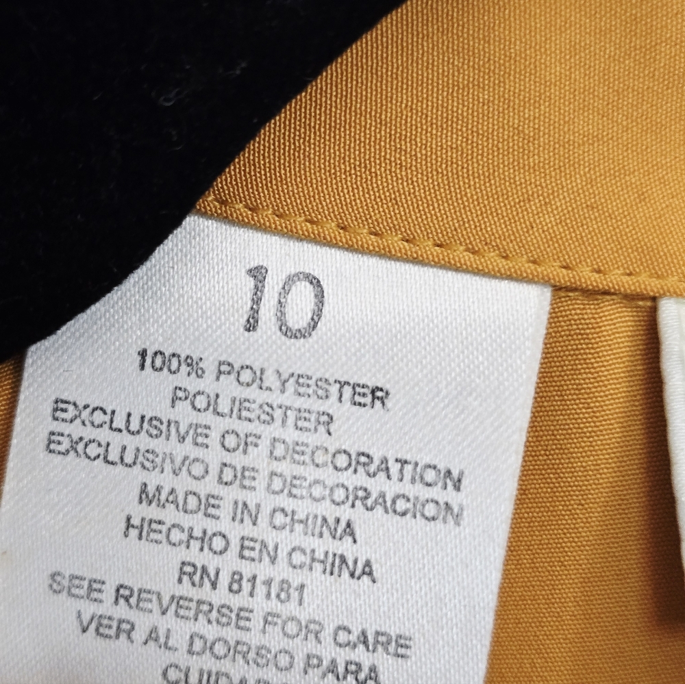 NWT Kathy Che Mustard Blouse with Gold Buttons - Picture 8 of 9